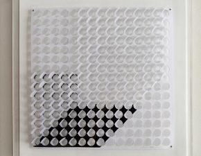 Sem título, 2023 | Tinta acrílica sobre papel de poliéster recortado | 58X58cm