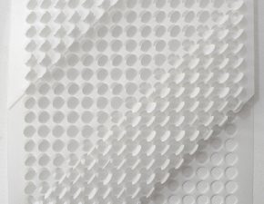 Sem título, 2020 | Papel de poliéster recortado | 33X33cm