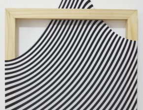 Sem título, 2022 | Lycra, chassi, prego | 55X40cm