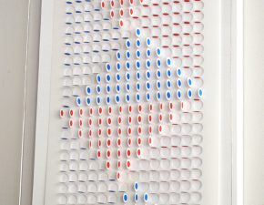 Sem título, 2020 | Adesivos sobre papel de poliéster recortado | 62X34cm