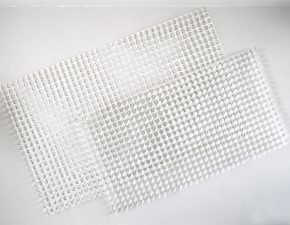 Sem título, 2004 | Papel de poliéster recortado | 200X180cm