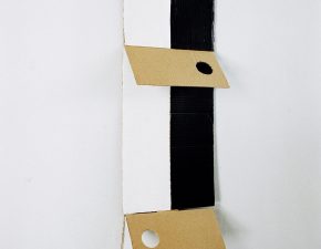 Sem título, 2003 | Papelão, tinta acrílica | 100X30cm