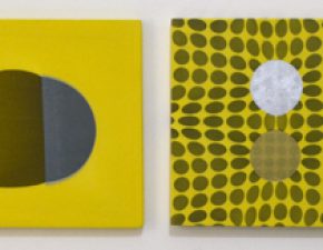 Esticadinhos (amarelo), 2019 |  Sublimação e filme de recorte sobre lycra |  30X135cm (Políptico)